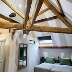 Maison Maubert 3* Thiers