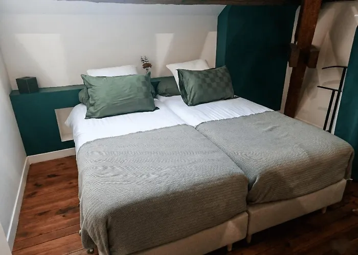 Alojamento de Acomodação e Pequeno-almoço Maison Maubert 3*